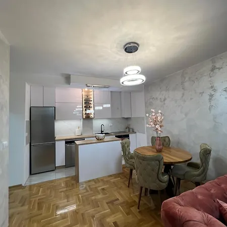 Apartment Stan Na Dan,beograd -zarkovo *